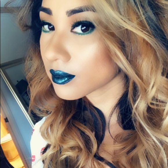 adrianna001